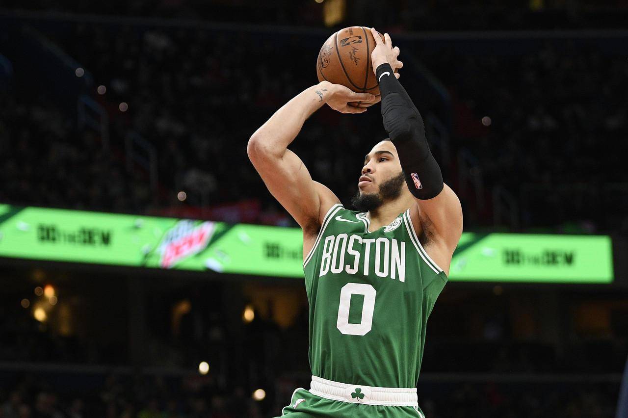 清晨波士顿凯尔特人调整名单以备NBA常规赛;止住颓势环节打磨;球迷炸锅;身体对抗强度拉满的简单介绍 清晨波士顿凯尔特人调整名单以备NBA常规赛;止住颓势环节打磨;球迷炸锅;身体对抗强度拉满的简单介绍