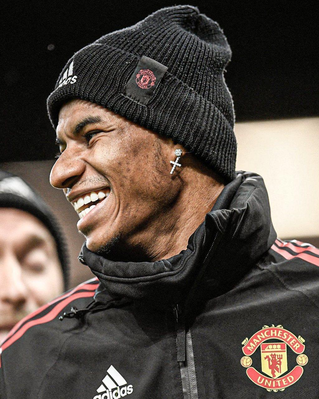 开云-包含赛地聚焦——西甲冲刺阶段热度飙升，曼联遗憾出局，压力陡增，轮换策略成焦点的词条