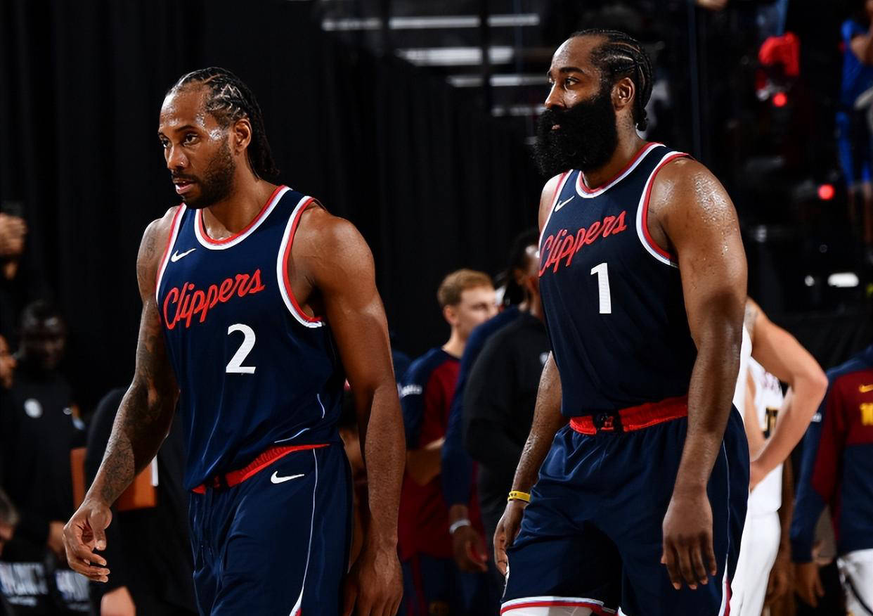 风云突变洛杉矶快船窗口期单刀错失，NBA常规赛版图或变，气氛紧张，阵容厚度经受考验的简单介绍