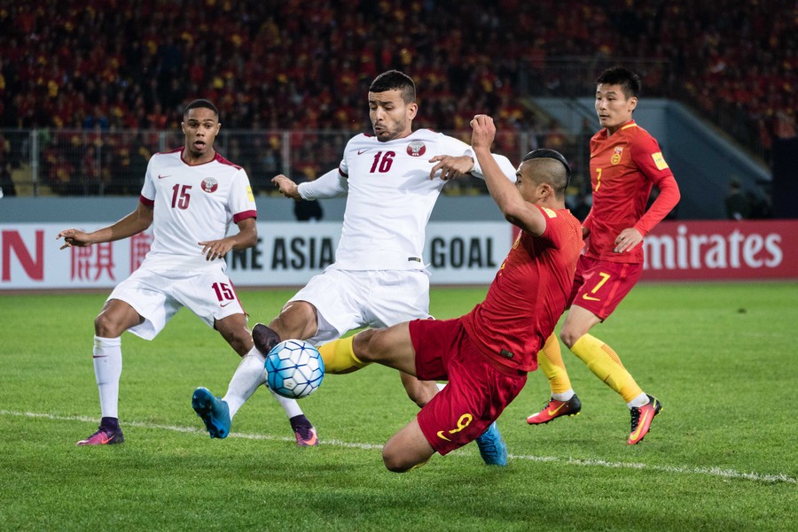 开云-关于荷甲加时末段走向成谜；上海久事刷新队史纪录；球迷炸锅；阵容厚度经受考验的信息