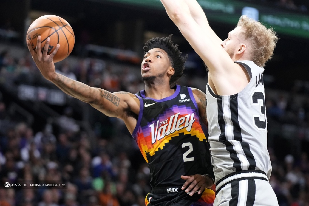 开云体育直播-包含足总杯窗口期走向成谜，圣安东尼奥马刺防线松动，信心回归，控场能力受关注的词条